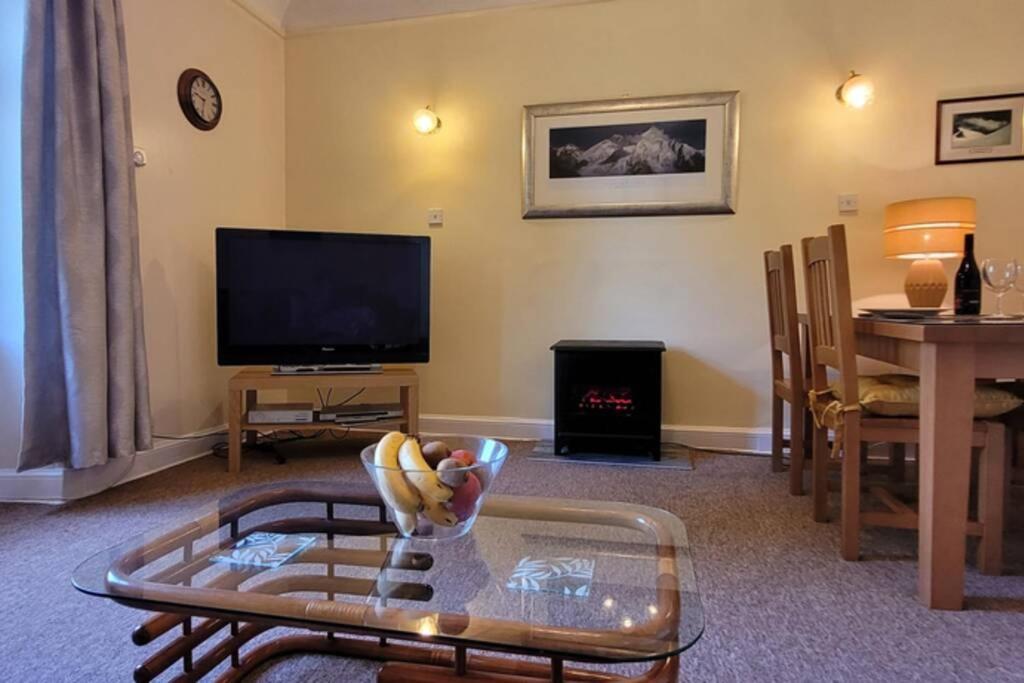 Pitlochry North Wing Apartment - Very Central Exterior photo